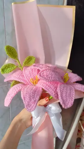 Crochet lily bouquet💕
