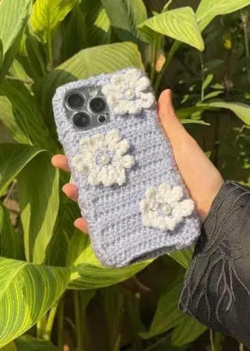 Floral pearl crochet case🌙