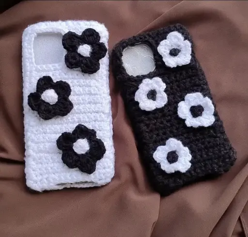 Bloom crochet case🌸